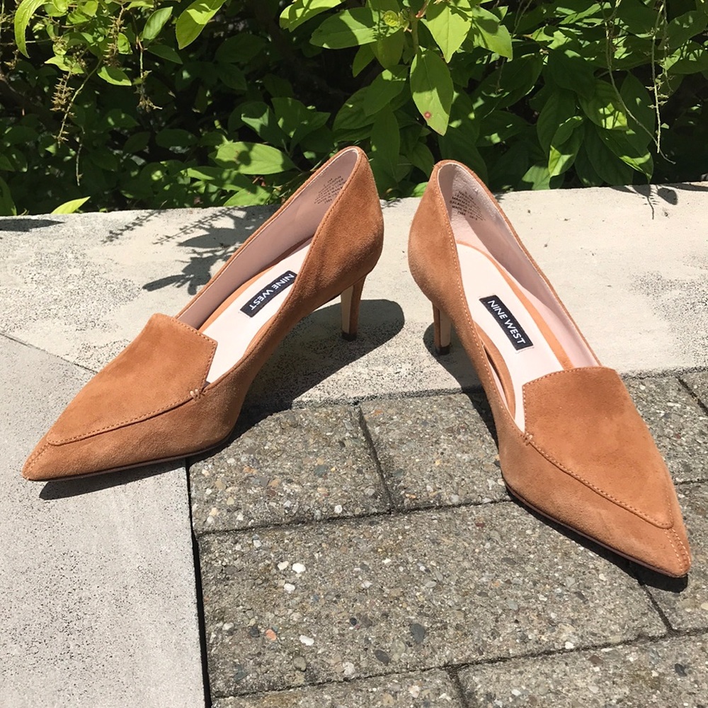 Nine West tan camel suede loafer pumps sz 6.5